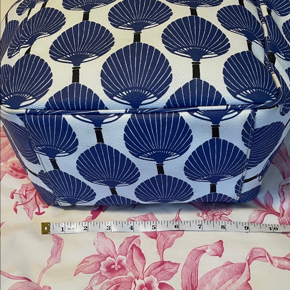Kate Spade Navy and White Patterned Tote - Picture 11 of 14